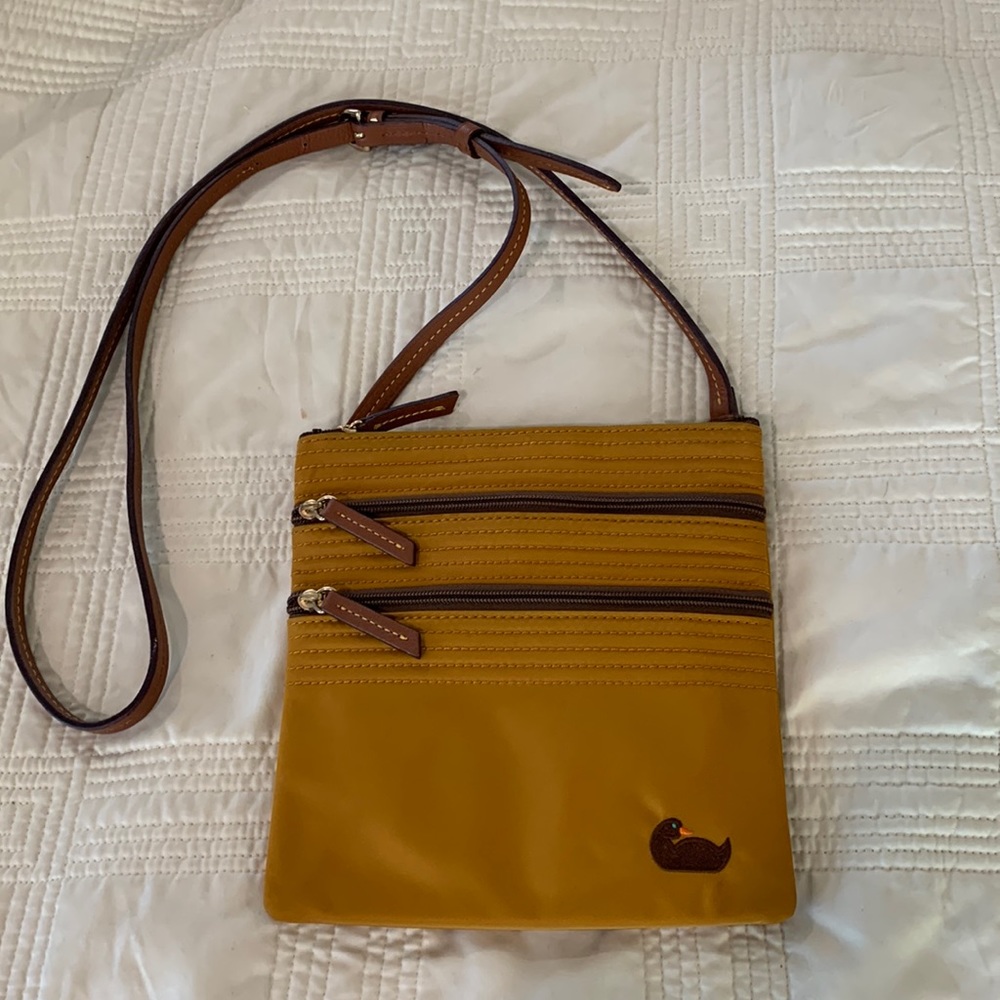Dooney and Bourke crossbody bag